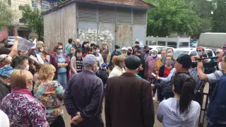 Жители Уральска выступили против строительства торгового центра во дворе дома