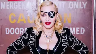 Мадонну раскритиковали за откровенные фото в Instagram