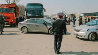 Полицейский получил срок за взятку на блокпосту в Алматы