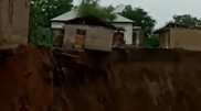 Обрушение бани в Шымкенте попало на видео