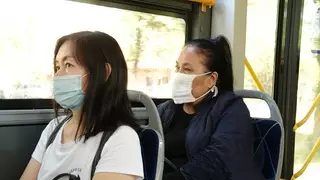 В Алматы продлили время работы общественного транспорта