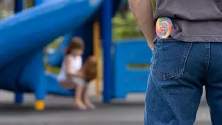 Подозрительного мужчину, звавшего девочку в овраг, ищут в Алматы