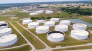 Нефть снова дешевеет на фоне новостей из Китая