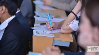 Алматинцев попросили не приходить с детьми на ЕНТ