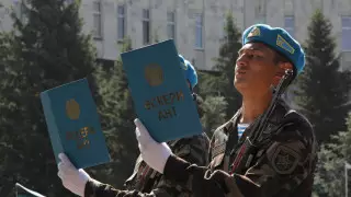 Присягу призывников будут проводить без родственников и родителей