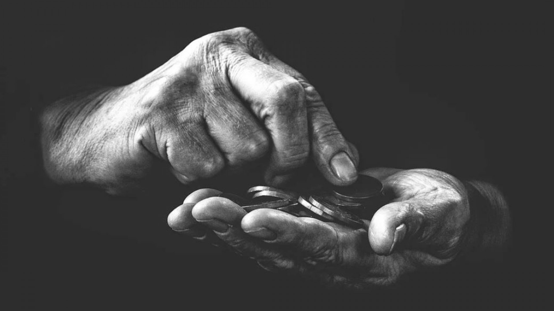 Американка 15 лет хранила тело бабушки, чтобы получать ее пенсию: 29 ...