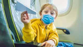 Дети в Казахстане будут летать в самолетах бесплатно с 2021 года