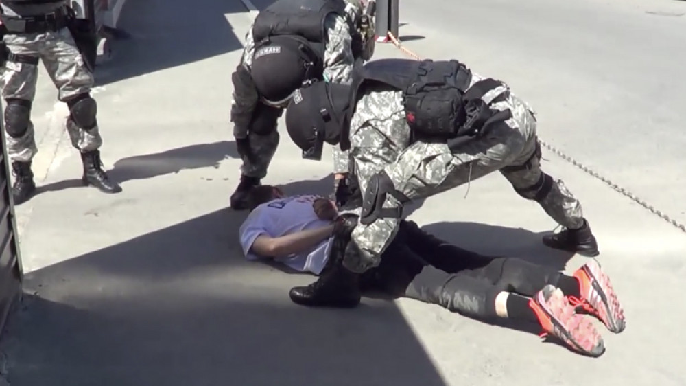 Приверженец деструктивного течения задержан за сбыт наркотиков в Атырау