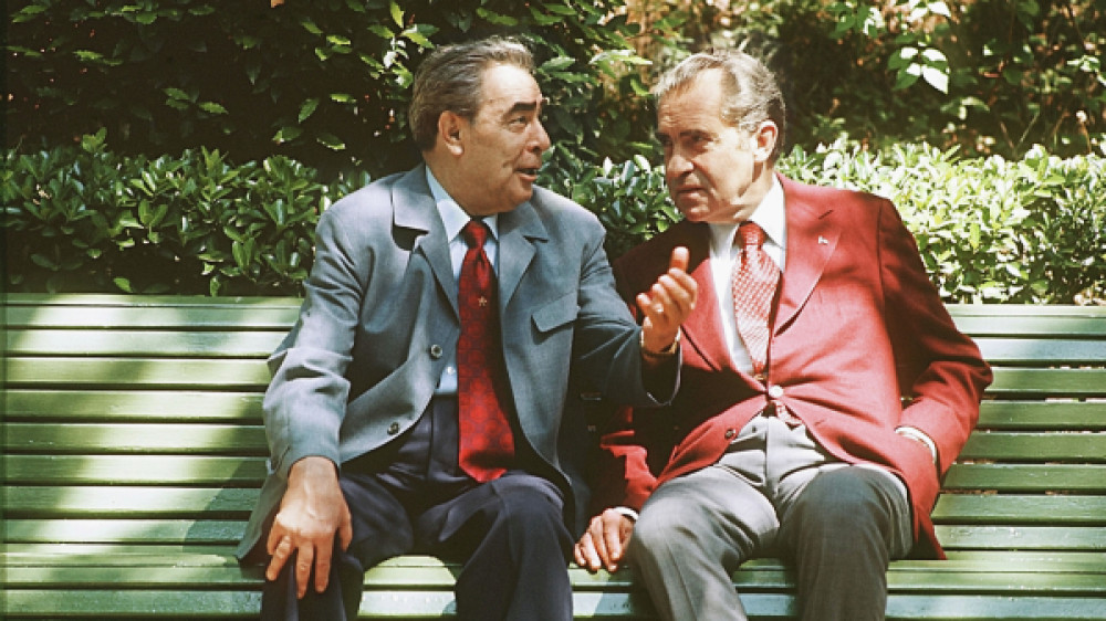 Генеральный секретарь ЦК КПСС Леонид Брежнев и президент США Ричард Никсон.  ©РИА Новости