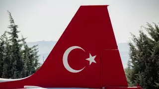 Авиакомпания предложила врачам скидку в 40 процентов на билеты