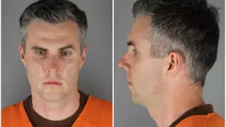 Экс-полицейского, причастного к убийству Джорджа Флойда, выпустили из тюрьмы