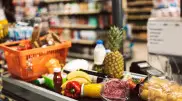 Отмечать неполезные продукты черной меткой предложили в Казахстане