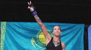 Первая казахстанка в истории UFC дебютировала с победы в первом раунде