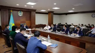 Махамбет Досмухамбетов: Сохранение рабочих мест находится на постоянном контроле