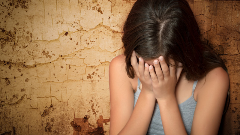 Троих мужчин подозревают в изнасиловании 12-летней девочки в Узбекистане