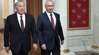 Путин направил телеграмму Назарбаеву в связи с коронавирусом