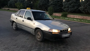 Таксист заехал на площадь перед акиматом в Таразе