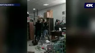 Продавец и покупатель разгромили магазин на глазах посетителей в Кокшетау