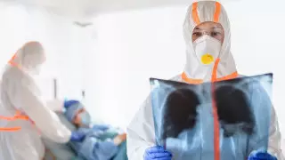 Глава горздрава призвал алматинцев не проходить КТ без признаков пневмонии