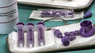 Остались за бортом. Больные раком не могут попасть в больницы