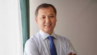 Аким Мангистауской области раскритиковал чиновника и назначил его своим заместителем