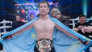 Казахстанец Рахмонов снялся с турнира UFC