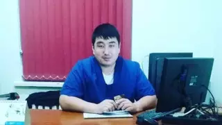 Хирург, уволенный за ролик с перчатками, нашел работу