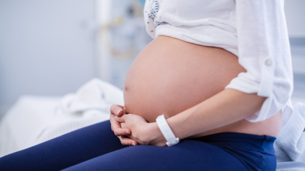 12 беременных и родивших находятся в реанимации с коронавирусом