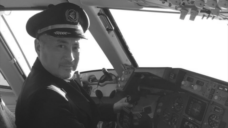 Умер заслуженный пилот Казахстана, вывозивший студентов из Уханя
