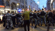 Массовые задержания прошли в центре Москвы