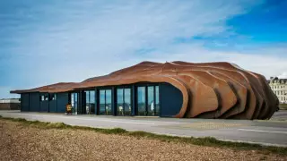 "Дом Чужого", "Гранд Будапешт" и "Безумный Макс". 10 самых необычных кофеен мира