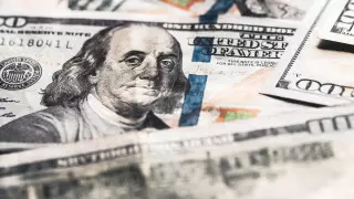 Назван официальный курс доллара на 17 июля