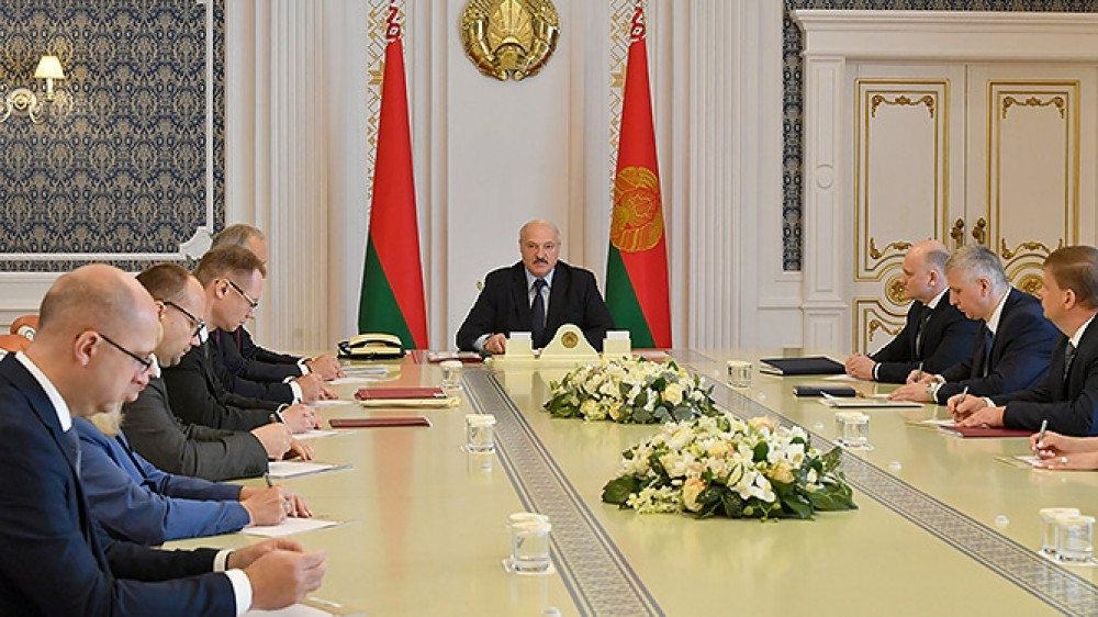 Лукашенко призвал "подтянуть" Казахстан к Беларуси