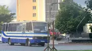Мужчина захватил автобус с 20 заложниками в Украине