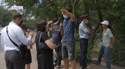 Телеканал показал, как выявляют нарушителей масочного режима в Алматы