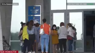 "На что жить?" Продавцы учинили скандал на крыльце акимата в Усть-Каменогорске