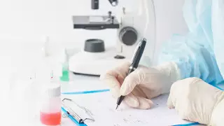 "Мы работаем над выплатами" - Цой попросил медиков не переживать