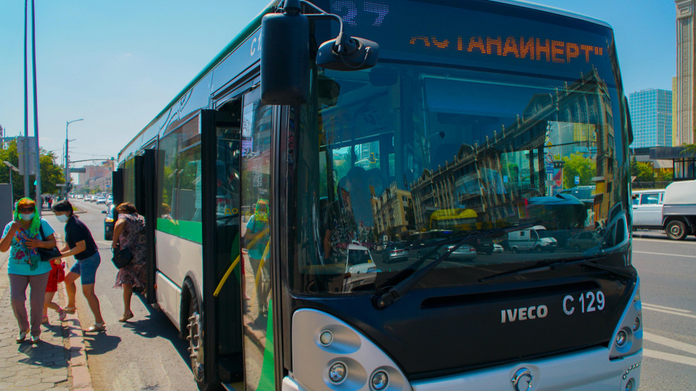 Работа общественного транспорта возобновлена в Нур-Султане