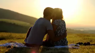 "Зачем терзаешь ты меня". Как Абай разделял любовь и страсть