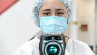 "Лечим коронавирус за 30 тысяч тенге". Медработник из Семея пожаловался на руководство