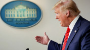 Facebook удалил видео с высказыванием о коронавирусе из аккаунта Трампа