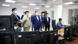 Мамин посетил Центр космической связи