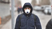 О более тяжелом течении коронавируса осенью предупредил эксперт