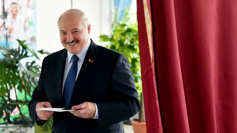 Токаев поздравил Лукашенко с переизбранием