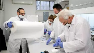 Уникальные маски с ультразвуковой технологией начали выпускать в Казахстане