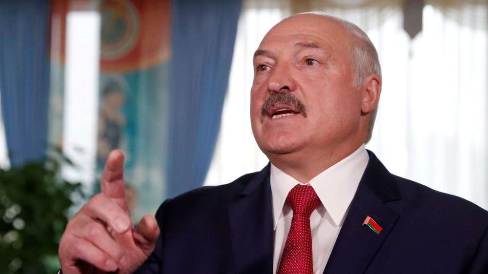 Лукашенко: Надо сказать спасибо ОМОНовцам