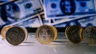 Назван официальный курс доллара на 13 августа