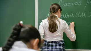 17 тысяч родителей хотят, чтобы их дети учились в дежурных классах - Кульгинов