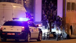 Новый день протестов в Беларуси: флешмоб спецназовцев, увольнения телеведущих, стрельба