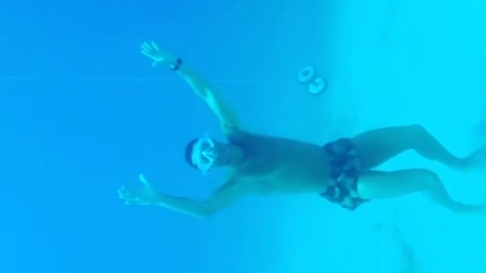 Роналду отправился на глубину 14 метров без акваланга